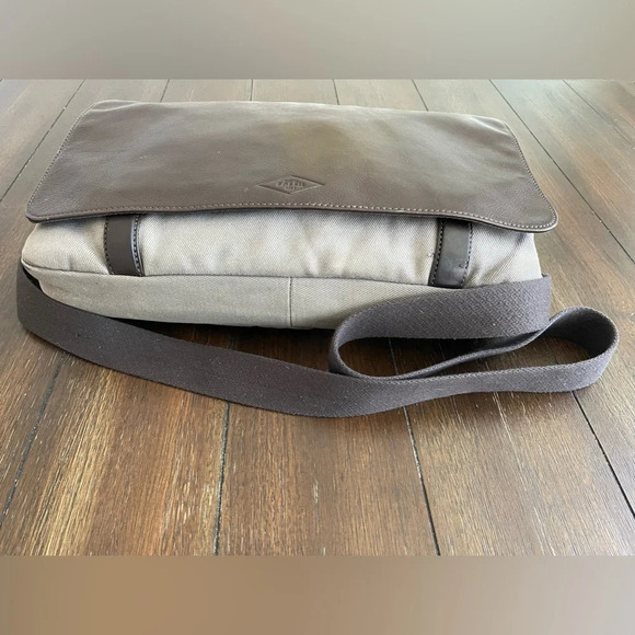 Fossil Aiden messenger bag - Picture 14 of 16